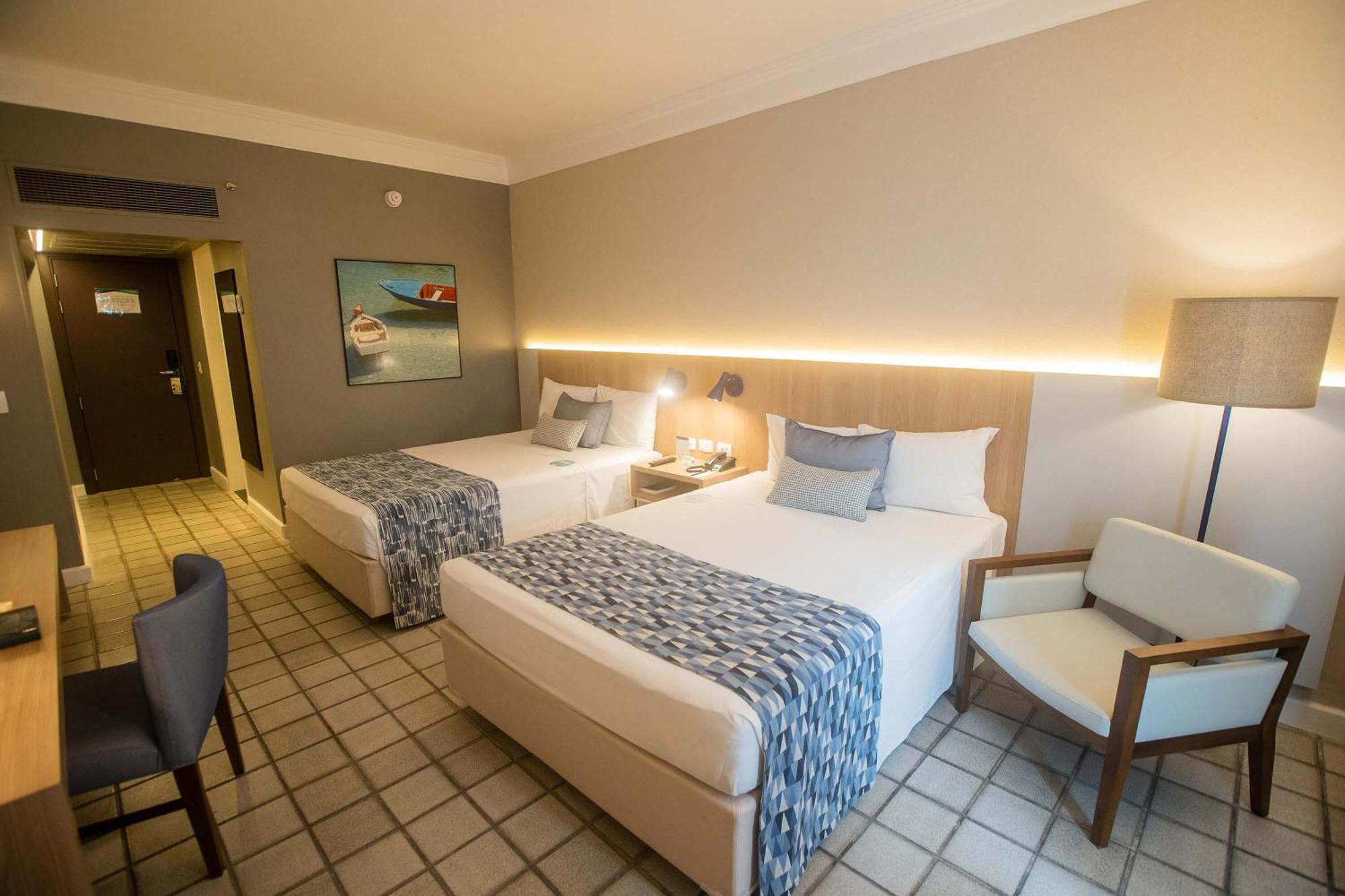 Hotel Deville Prime Σαλβαντόρ Εξωτερικό φωτογραφία A room at the hotel