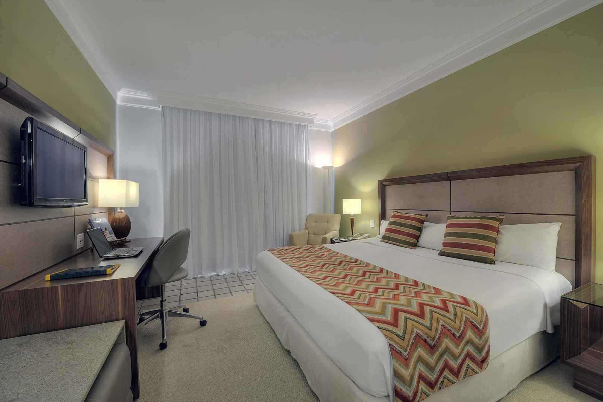 Hotel Deville Prime Σαλβαντόρ Εξωτερικό φωτογραφία A room at the hotel