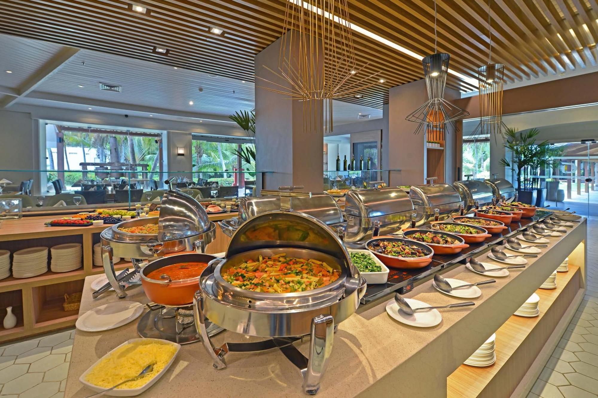 Hotel Deville Prime Σαλβαντόρ Εξωτερικό φωτογραφία A buffet at a hotel