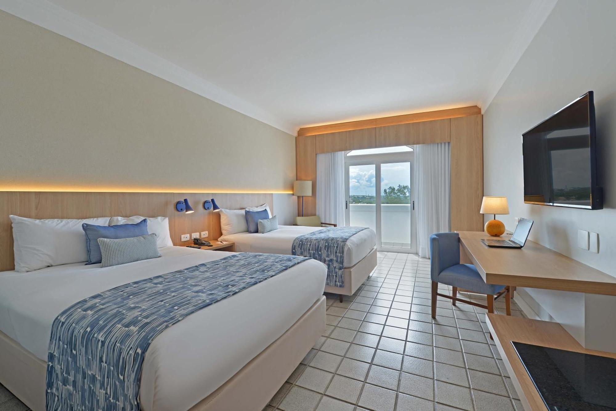 Hotel Deville Prime Σαλβαντόρ Εξωτερικό φωτογραφία A room at the Iberostar Grand Hotel Bávaro