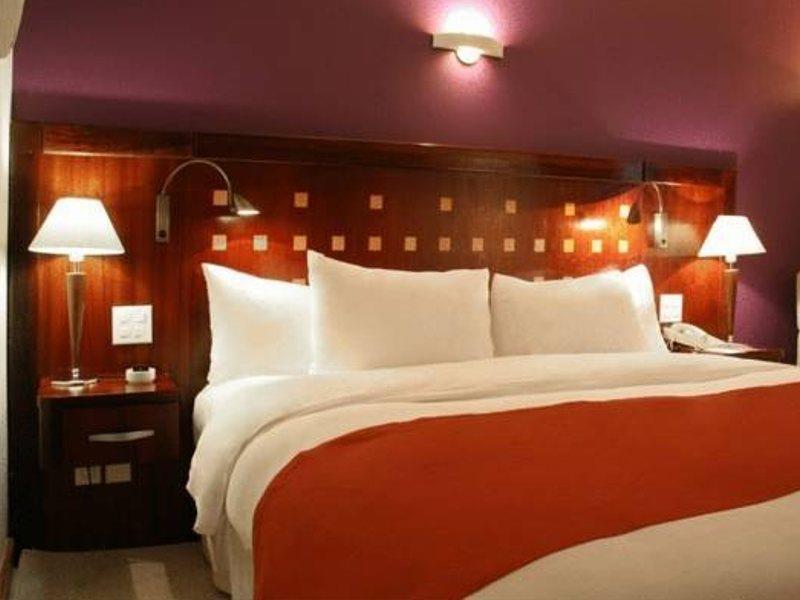 Hotel Deville Prime Σαλβαντόρ Εξωτερικό φωτογραφία A typical room at the hotel