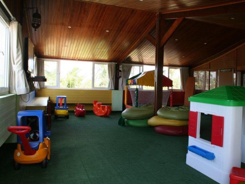 Hotel Deville Prime Σαλβαντόρ Εξωτερικό φωτογραφία The interior of the playroom