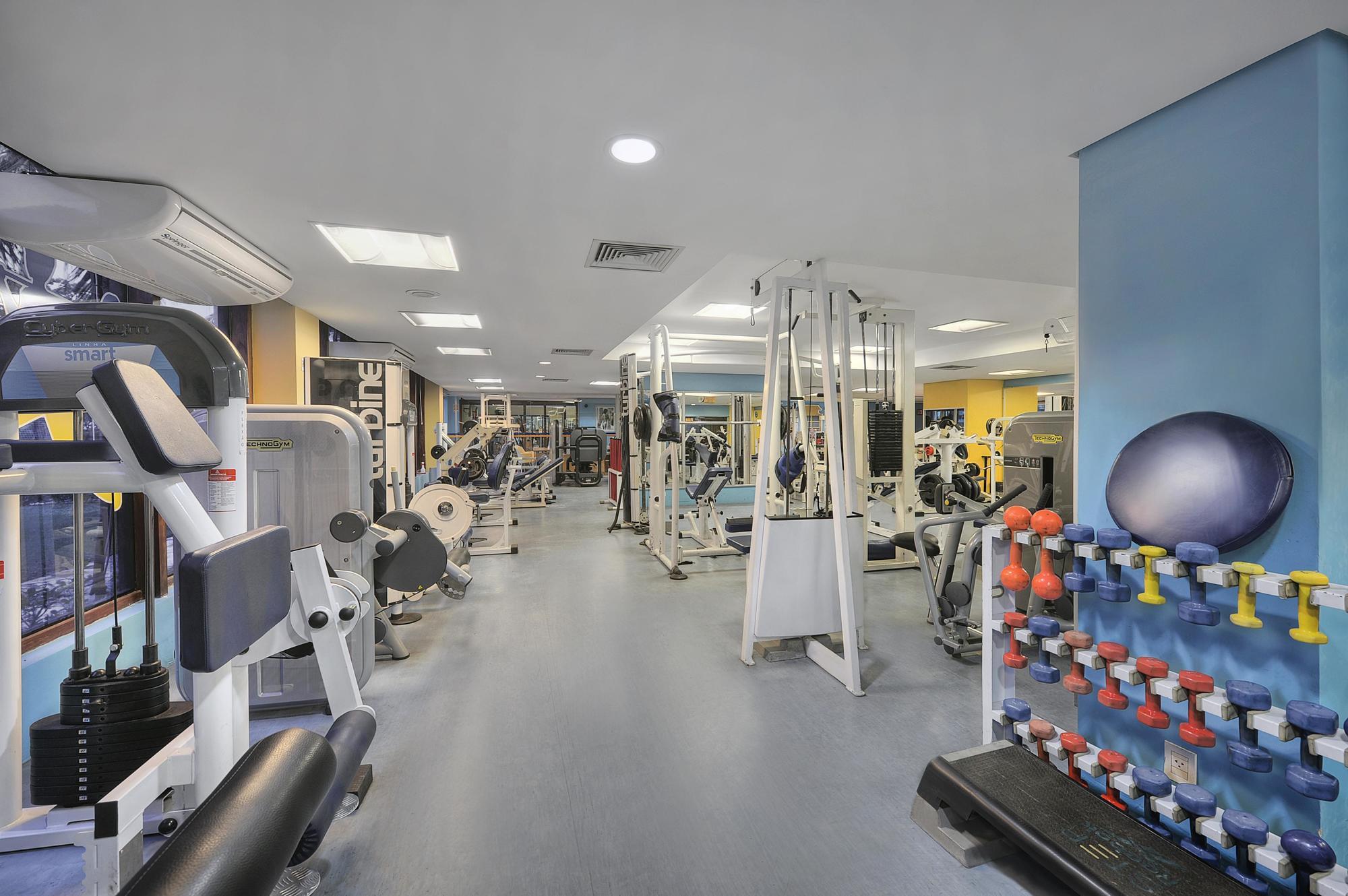 Hotel Deville Prime Σαλβαντόρ Εξωτερικό φωτογραφία The gym at the University of Bath